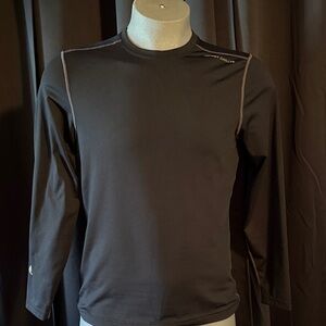 Woman’s Black Long-Sleeve Thermal Base Layer by